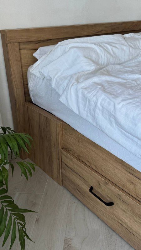 Двуспальная кровать с матрасом 160x200 см 4