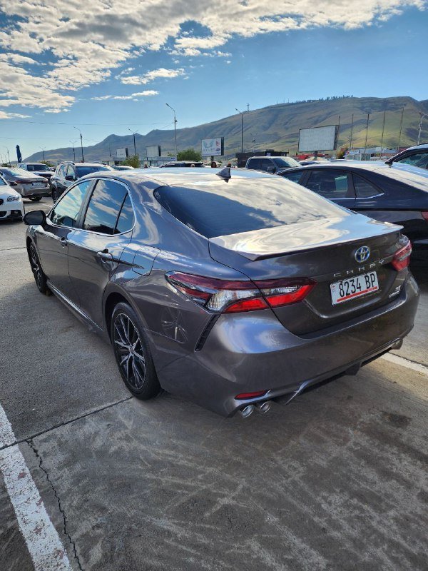 Toyota Camry 2022 г. 2.5 гибрид 3