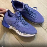 Кроссовки, сумка Calvin Klein, украшения Pandora, куртка, жилет 7