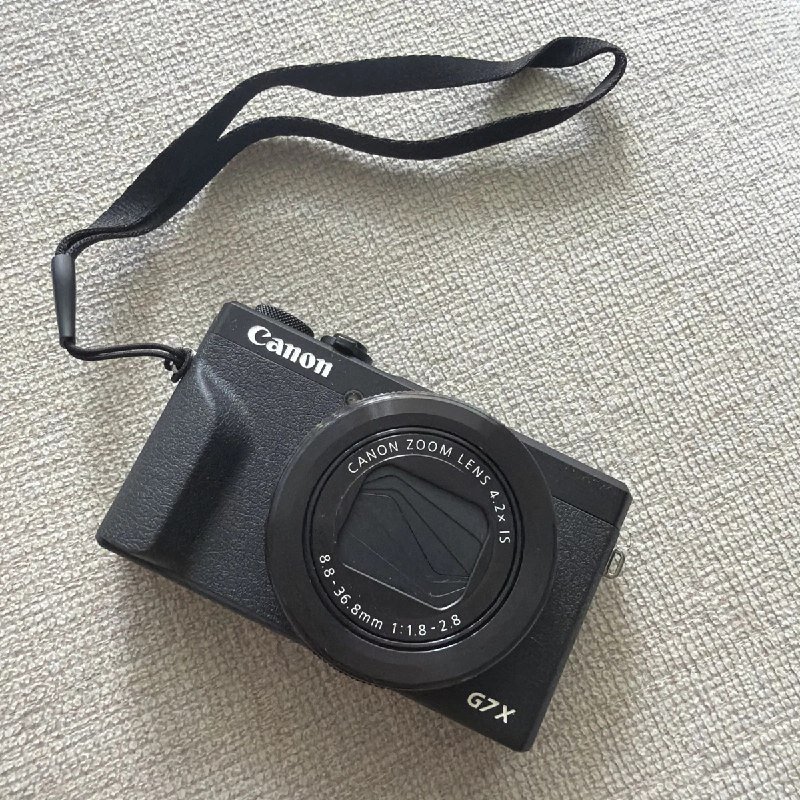 Canon G7X Mark III камера