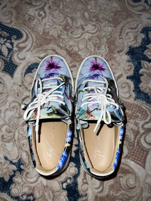 Giuseppe Zanotti женские кроссовки размер 38 3