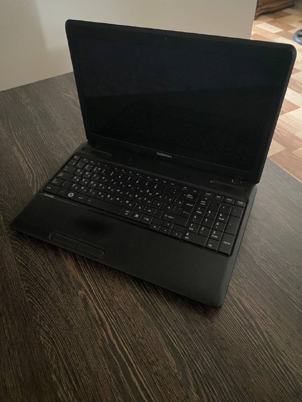 Ноутбук Toshiba с SSD 240 ГБ, Pentium P6100 2