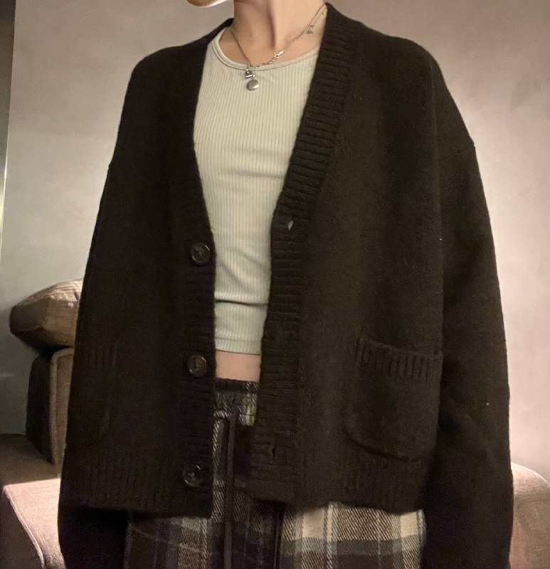 бомбер, коричневый кардиган, рубашки, черная зипка, джинсы, платье детская одежда