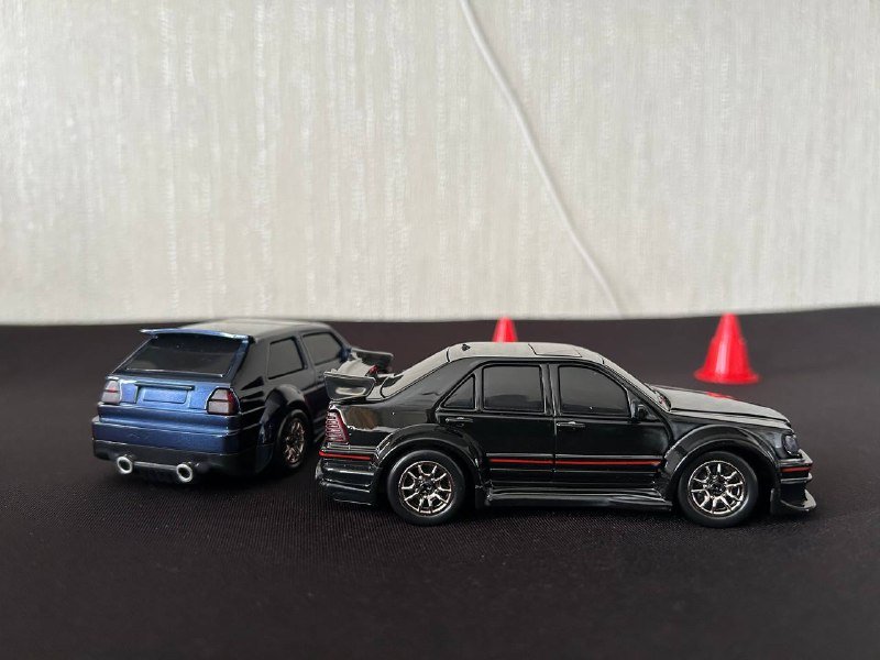 Машинки на пульте управления для дрифта и гонок 3