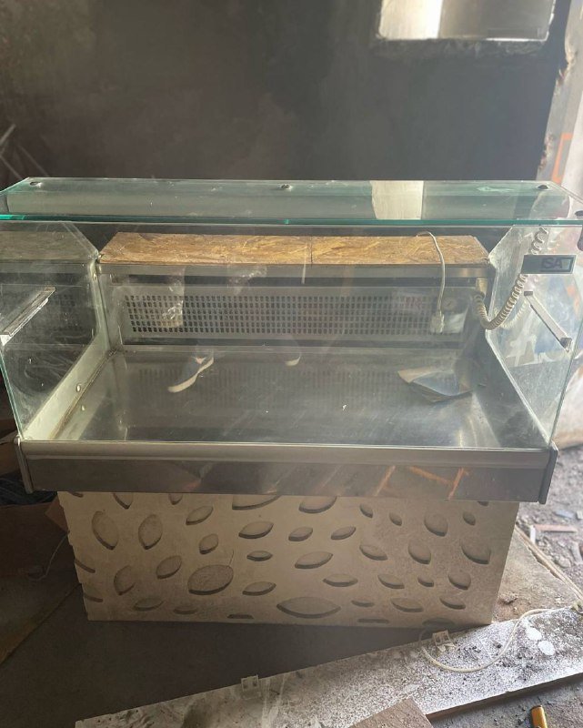 Стеклянный витражный холодильник