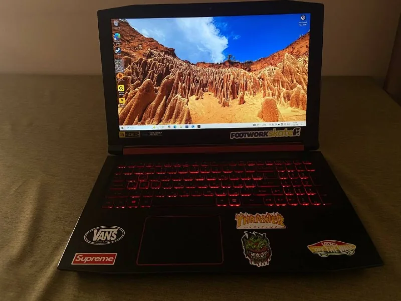 Acer Nitro 5 AN515-42 1
