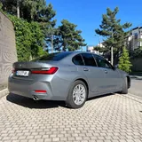 BMW 318i 2024 3