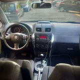 Автомобиль Suzuki SX4 10