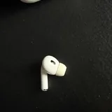 Левый наушник AirPods Pro 2, кейс 2