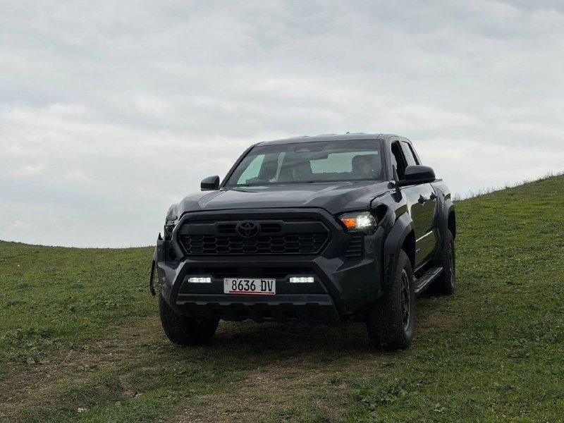 Toyota Tacoma 5