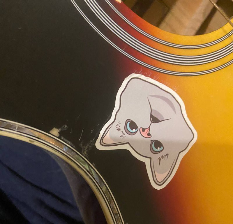 Акустическая гитара Faires с чехлом и каподастром