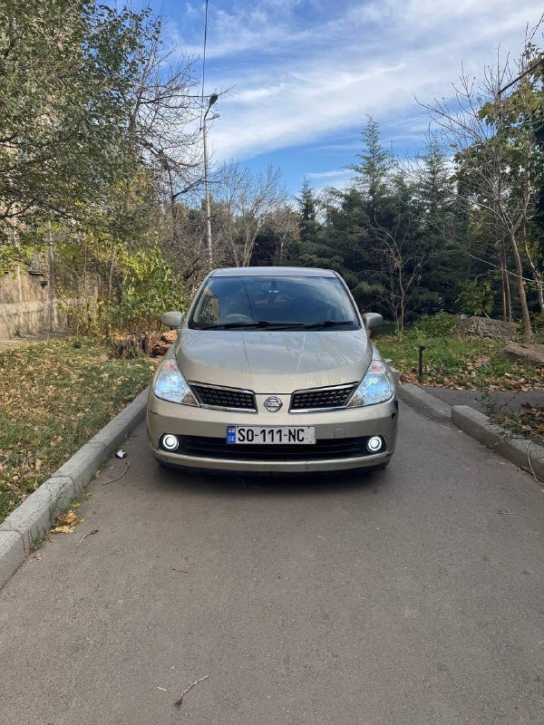 Нисан Тида 2005 1.5