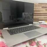 Lenovo Yoga 720-15IKB 1