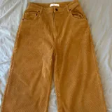 Джинсовка Stradivarius, брюки вельветовые Mango 3