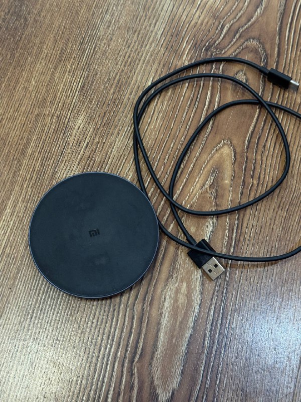 Беспроводная зарядка Xiaomi Mi Wireless Charging Pad