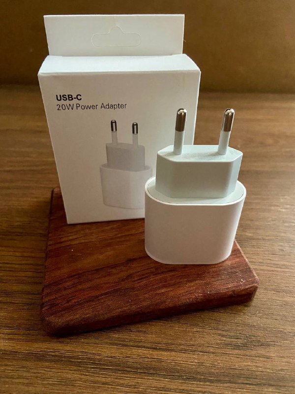Зарядный блок USB-C 20w