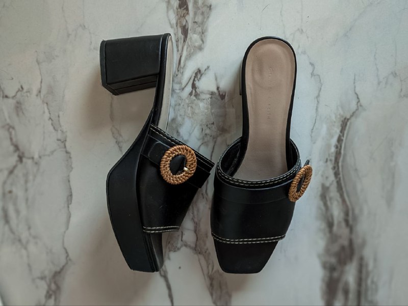 Мюли на платформе CHARLES & KEITH, размер 39, искусственная кожа