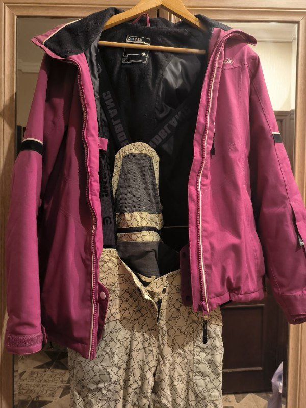 Куртка, штаны на подтяжках, перчатки, размер S