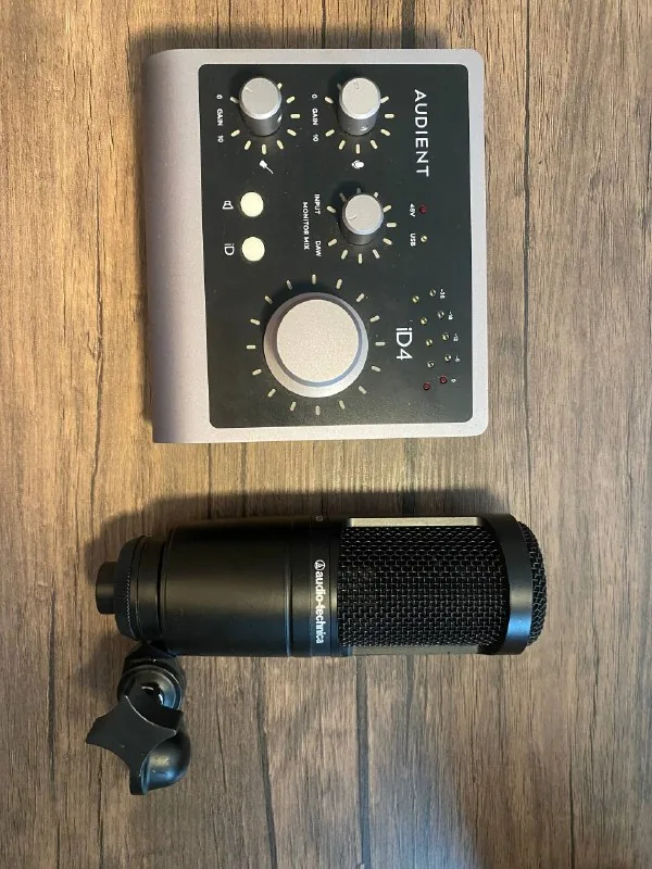 Звуковая карта Audient ID4 mk2, микрофон Audio-Technica AT2020 1