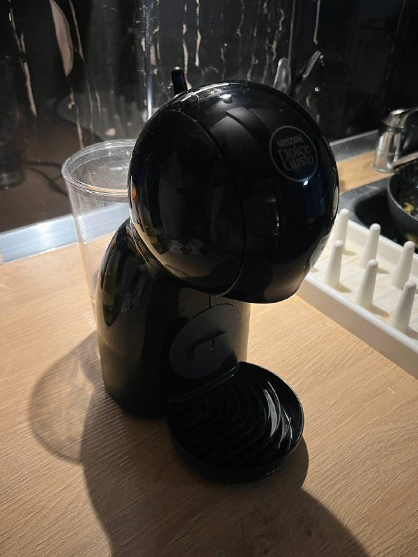 Капсульная кофемашина Nescafé Dolce Gusto чёрная