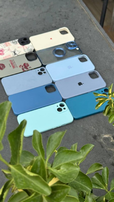 Чехлы на iPhone 14