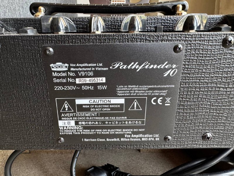 Гитара Ibanez gio grg121 dx, Комбо-усилитель vox pathfinder 10 4