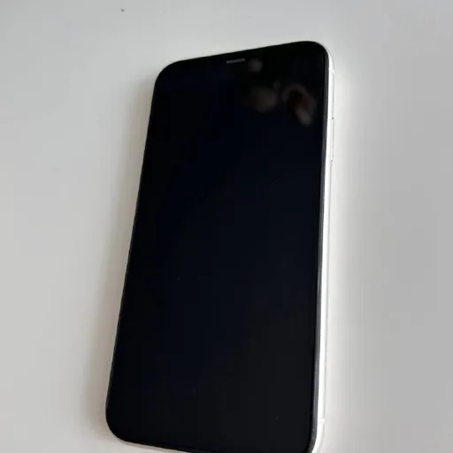iPhone 11 64GB белый