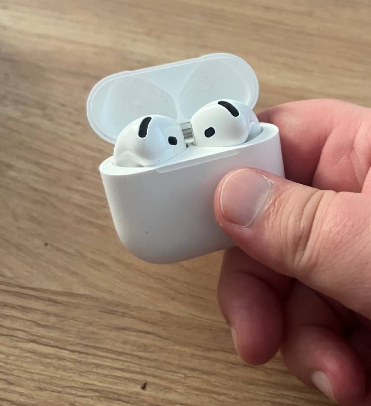 AirPods 4 2