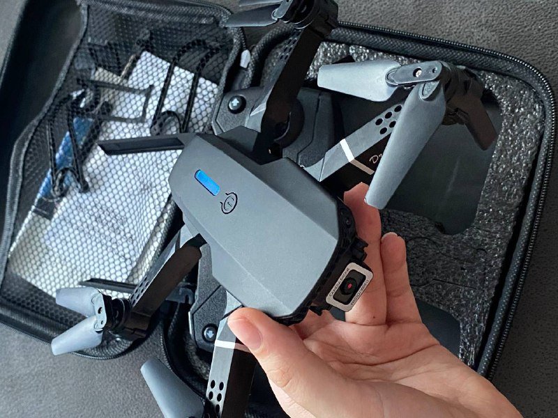 Квадрокоптер с двумя камерами 4