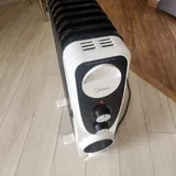 Масляный обогреватель Midea 2