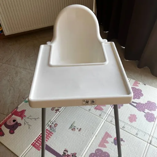 Детские вещи, стул IKEA, комбинезон, жилетка
