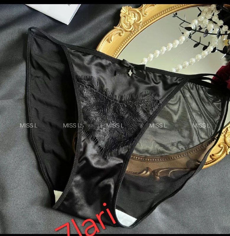 Сумки, очки, часы, женское белье, варежки, помады 8