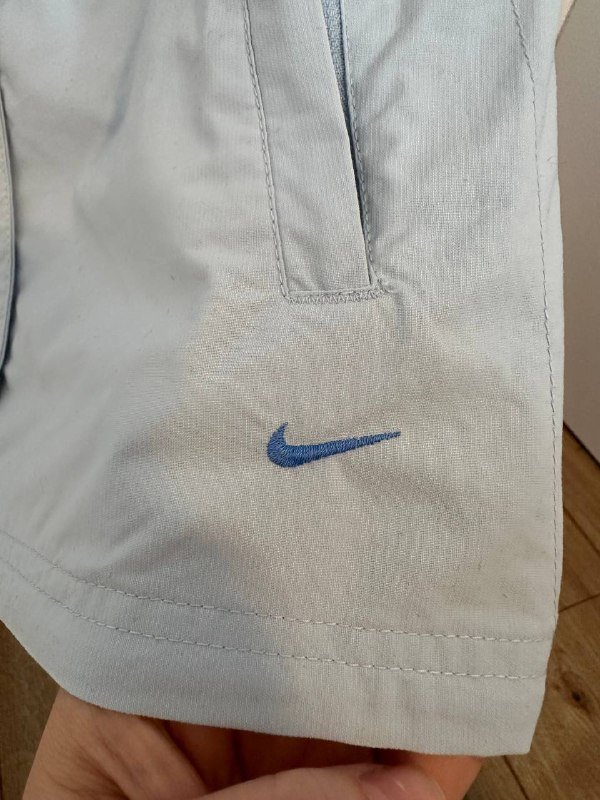 Ветровка Nile размер L оригинал 2