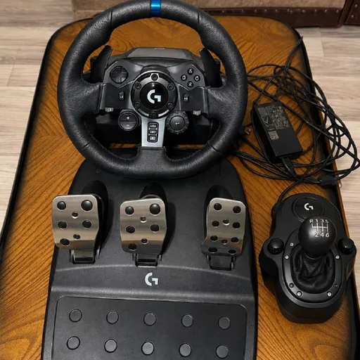 Руль Logitech G923 с шифтером и педалями