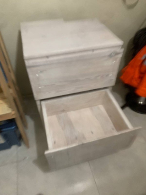 Комод из дерева из поддонов