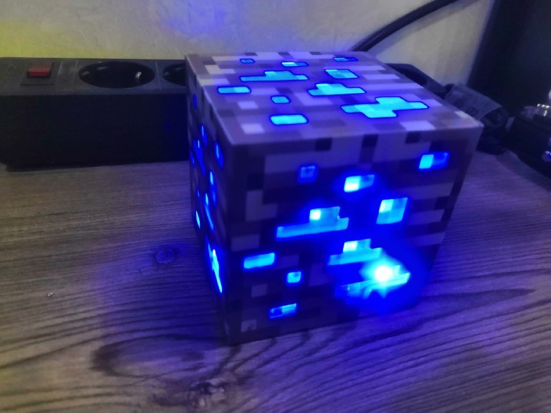 Светильник ночник Майнкрафт блок алмазной руды 2