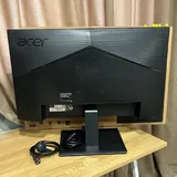 Монитор Acer, компьютерный стол 2