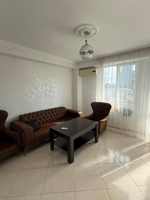 Студия с изолированным спальным местом, 42 кв м, центр города