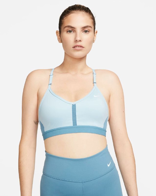 Женский спортивный топ Nike, размер М 1