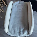 Кроватка Chicco Next2Me, пеленальный стол, ванночка, стойка Монтесори, шарф-слинг 6
