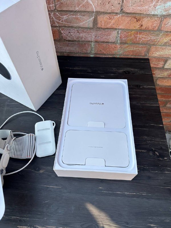Apple Vision Pro M2 1TB полный комплект 5