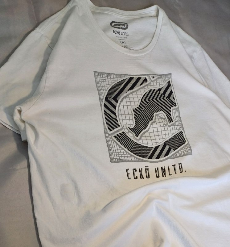 Ecko t-shirt size XL 2