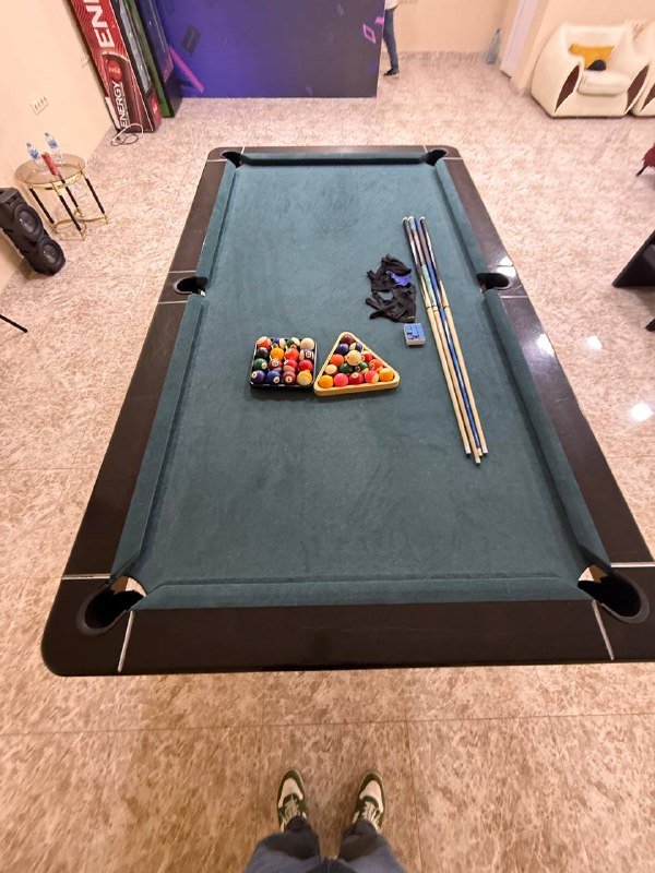 Бильярдный стол мраморный с инвентарем