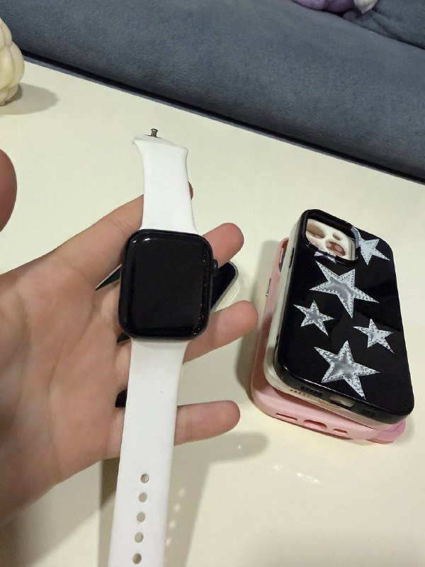 iPhone 14 Pro, Apple Watch 3