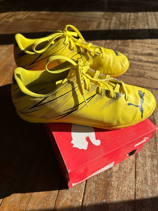 Жёлтые бутсы Puma размер 38,5