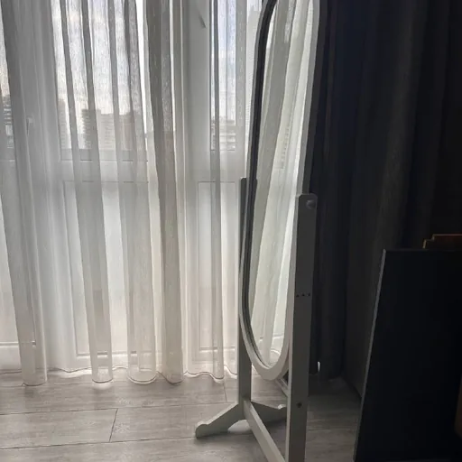Напольное зеркало