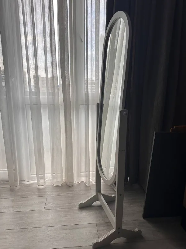 Напольное зеркало 1