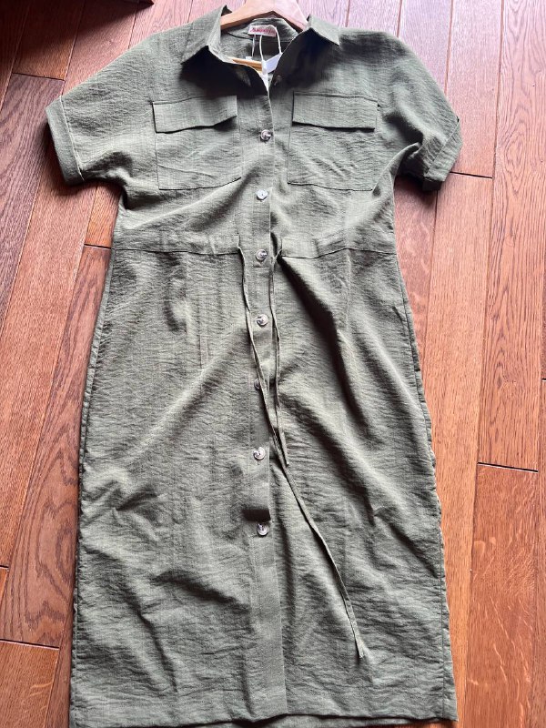 Платье зеленое, сарафан Zara, две юбки, пальто Burberry