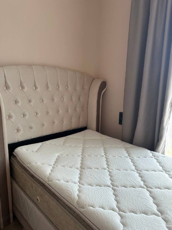 Кровать с матрасом 1м * 2м