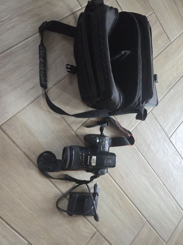 Фотоаппарат Sony SLT A37 с объективом Sal 1855, сумка, зарядка 3